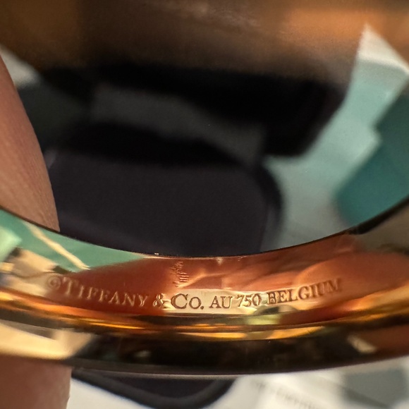 Tiffany&Co T wide pave diamond ring - Picture 9 of 11